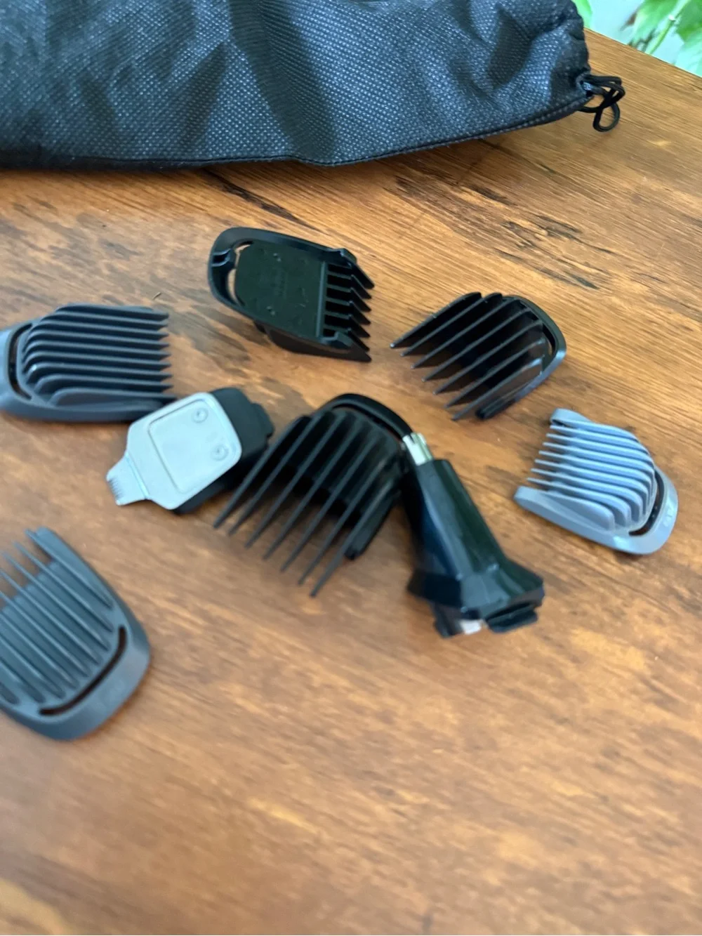 Philips Black Grooming Attachments with Storage Pouch